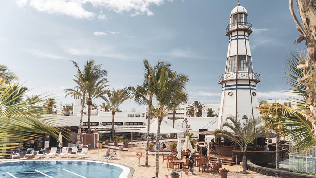 Promenadennaehe und Trainingsmomente für Fitnessurlaub auf Lanzarote