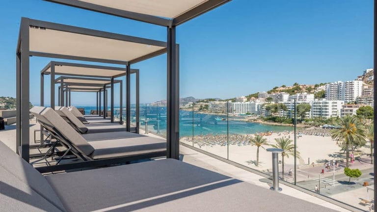 vacaciones fitness Mallorca - H10 Casa del Mar - Tumbonas - Fitness vacaciones Mallorca - Bootcamp Mallorca - vacaciones fitness con Reiseathleten