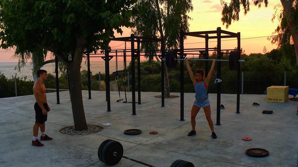 CrossFit Unboxed - Melitsina Village Hotel Kardamili -Fitnessurlaub für Reiseathleten
