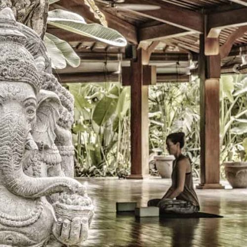 Yoga Pavillon - Komune Resort & Beach Club auf Bali - Fitnessurlaub auf Bali für Reiseathleten