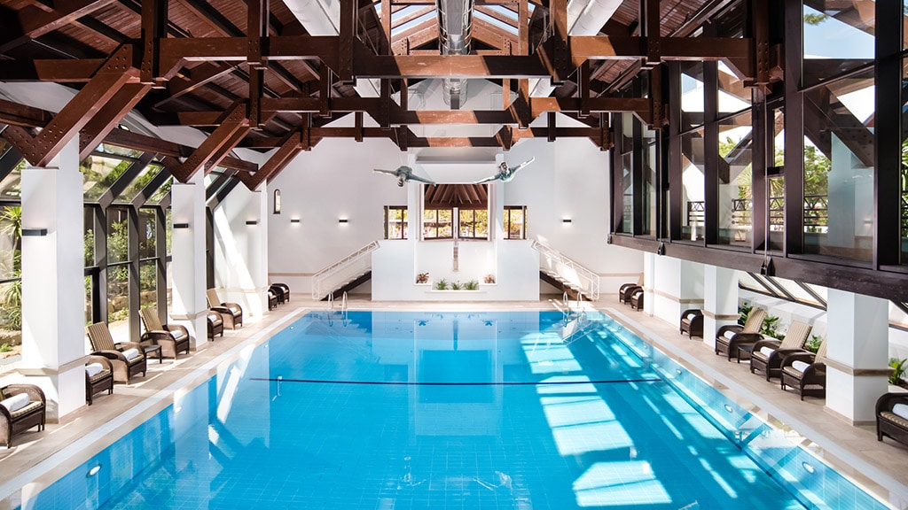 Pine Cliffs Goes Active Retreat Indoor Swimming Pool - Fitnessreisen für Reiseathleten