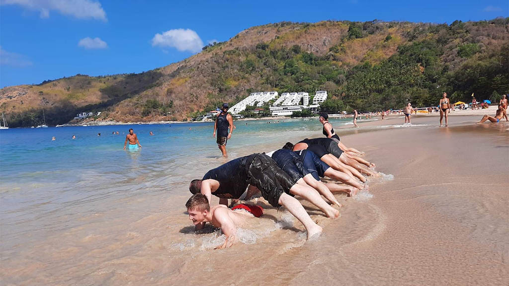 Beach Workout - Titan Fitness Camp Phuket Thailand - Fitnessurlaub Phuket - Fitnessreisen in Thailand für Reiseathleten