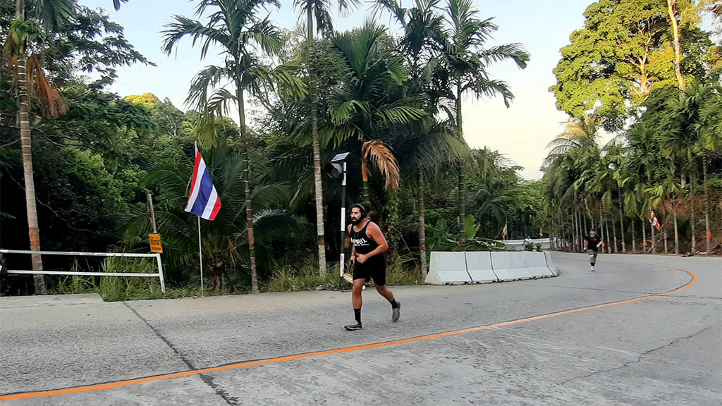 Big Buddha Run am Morgen im Titan Fitness Camp - Fitnessurlaub in Phuket, Thailand - Fitnessreisen für Reiseathleten