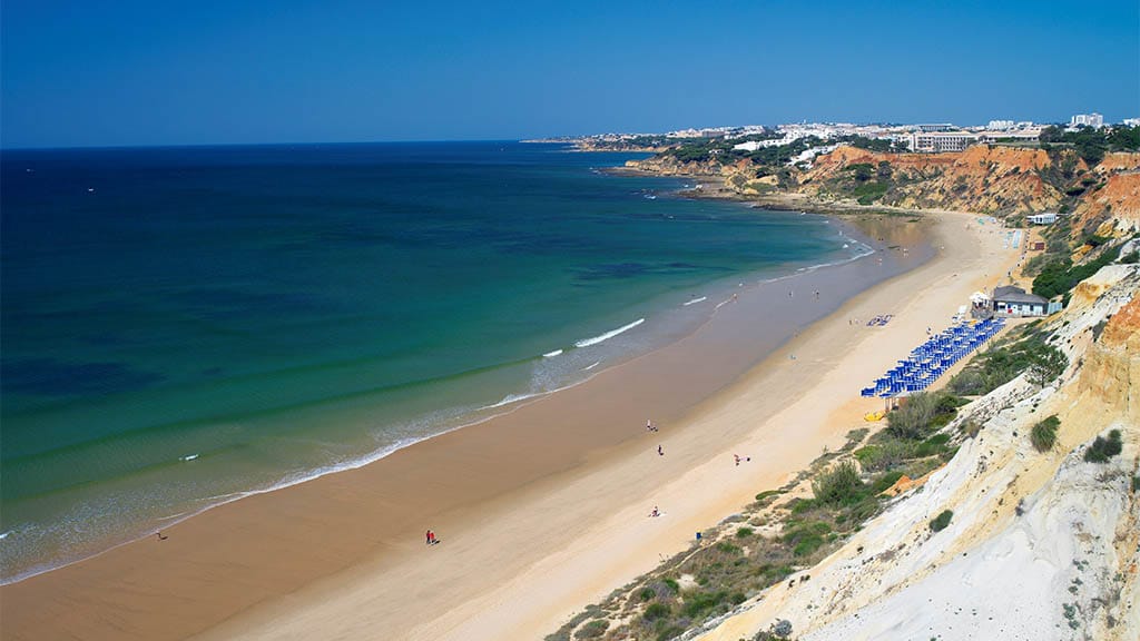 Falesia Beach Algarve Portugal - Pine Cliffs Resort - Fitnessurlaub Portugal für Reiseathleten