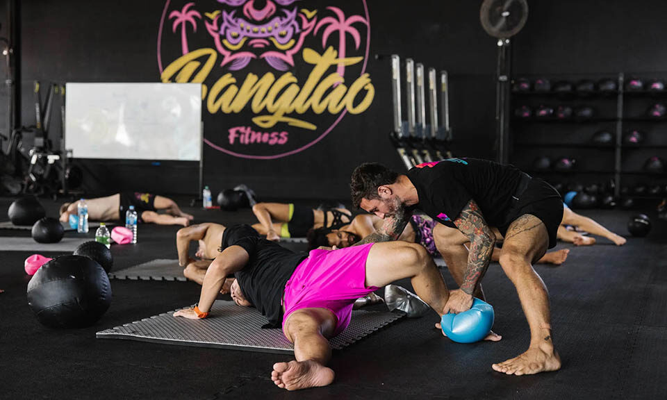 Fitnessreise Thailand - Fitnessurlaub Phuket - Fitnessreisen für Reiseathleten - Bangtao Muay Thai_and_MMA_Fitnesscamp_Phuket_Mobility Class