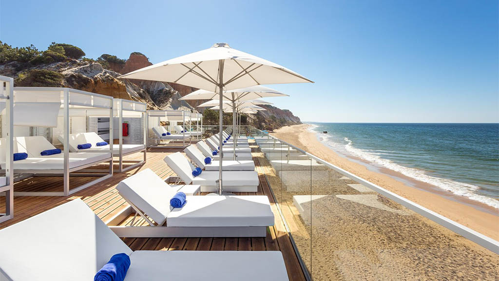 Restaurant und Beach Club - Mare Pine Cliffs - Fitnessurlaub Portugal - Fitnessreisen für Reiseathleten