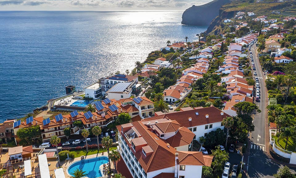 Fitness-Holiday-Sentido-Galoresort-Fitness-Relax-Active-Holiday-in-Madeira-Fitness-Holiday-Sentido-Drone-landscape-Sentido-Sport-and-Wellness-TravelingTravelling Athletes