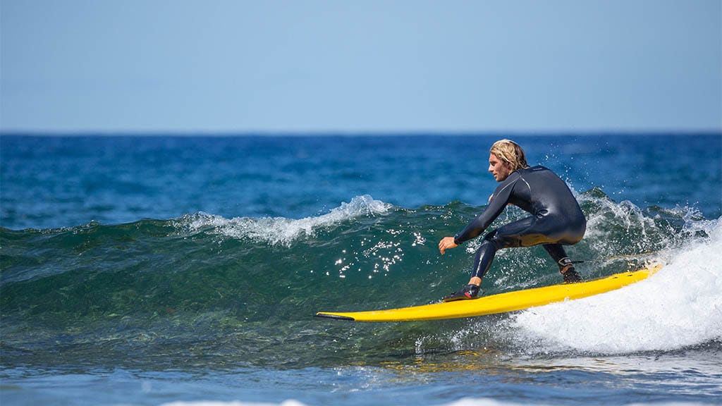 Surfen auf Teneriffa - Fitnessurlaub Kanaren - Fitnessreisen für Reiseathleten