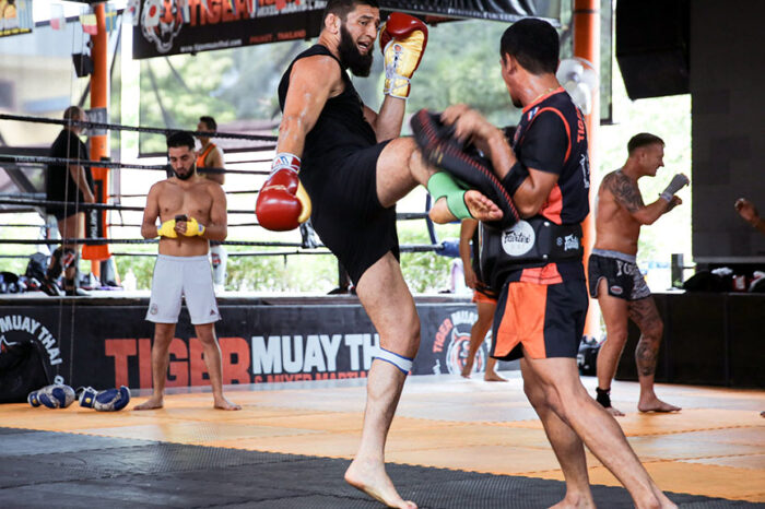 vacaciones fitness Paquete completo en el campamento de fitness &quot;Tiger Muay Thai&quot; en Phuket | alojamiento en el campamento | boot camp, Muay Thai, cross training &amp; yoga - Tailandia