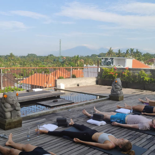 Yoga im Purana Boutique Resort Ubud Bali - Fitnessurlaub Bali - Fitnessreisen für Reiseathleten