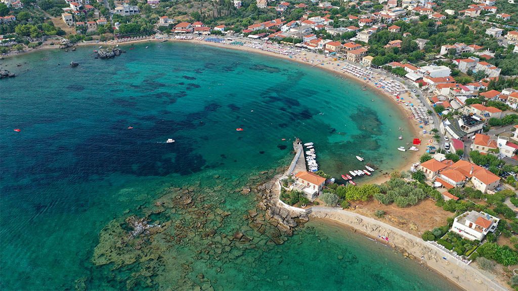 Discover the beautiful Mani on the Peloponnese in Greece - Fitness Vacation Greece - Fitness Travel for Travelling Athletes