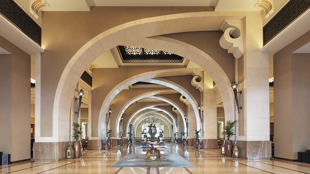 Fairmont The Palm_Dubai mit Reiseathleten_Lobby - Fitnessurlaub Dubai - Fitness Holiday Dubai