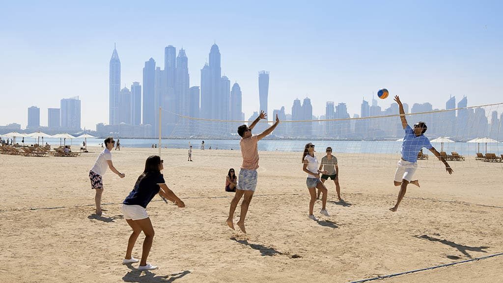 Fairmont The Palm_Dubai mit Reiseathleten_Sports_Beach_Volleyball - Fitnessurlaub Dubai - Fitness Holiday Dubai