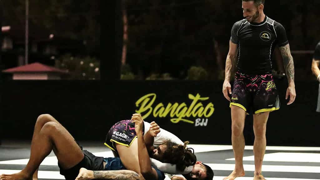 Fitnessreise Thailand - Fitnessurlaub Phuket - Fitnessreisen für Reiseathleten - Bangtao Muay Thai_and_MMA_Fitnesscamp_Phuket_BJJ Class