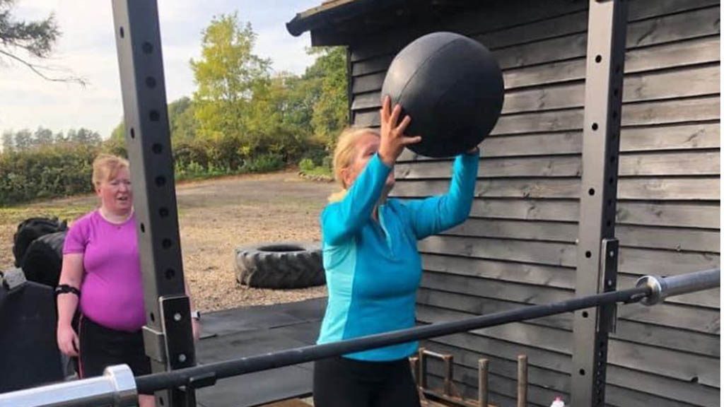 Fitness-vacation-England-Fitness-Holiday-in-the-UK-GI-Jane-UK-Fitness-travel-with-travel-athletes-Actionshot-Workouts-Fitness-travel-England-Travelling Athletes