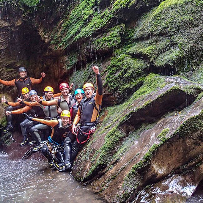 Fitness-Holiday-Sentido-Galoresort-Fitness-Relax-Active-Holiday-in-Madeira-Fitness-Holiday-Sentido-Madeira-Cannyoning-Group-Excursion-Waterfalls-Fitness-Travel-Travelling Athletes-Madeira