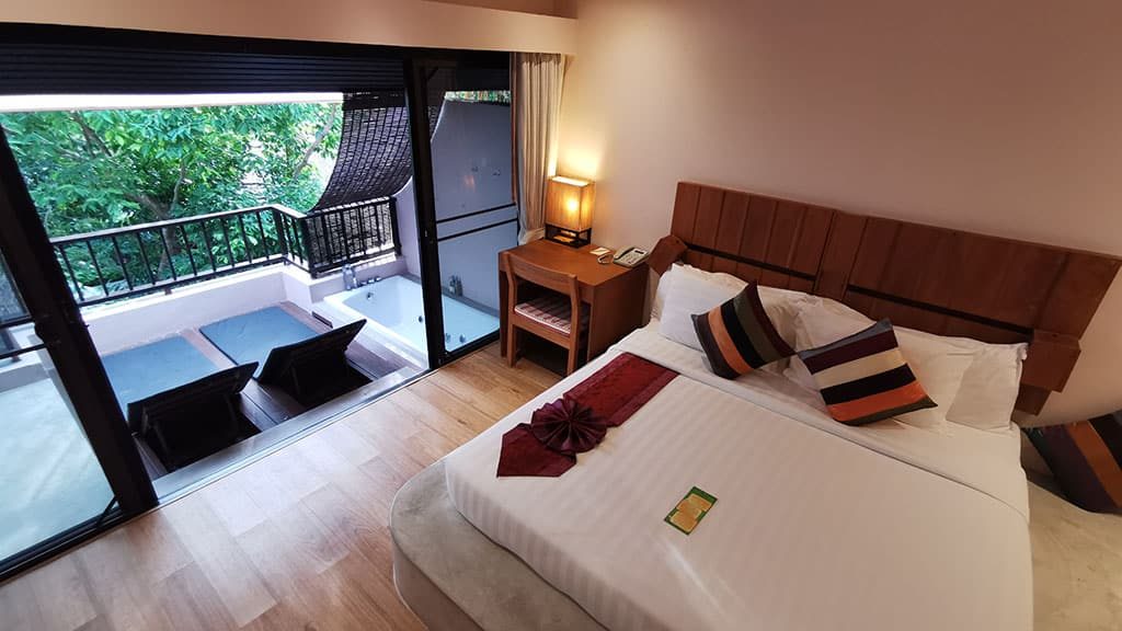 Jacuzzi Deluxe Suite - Mimosa Resort &amp; SPA - Fitness Reise Koh Samui - Fitnessurlaub für Reiseathleten