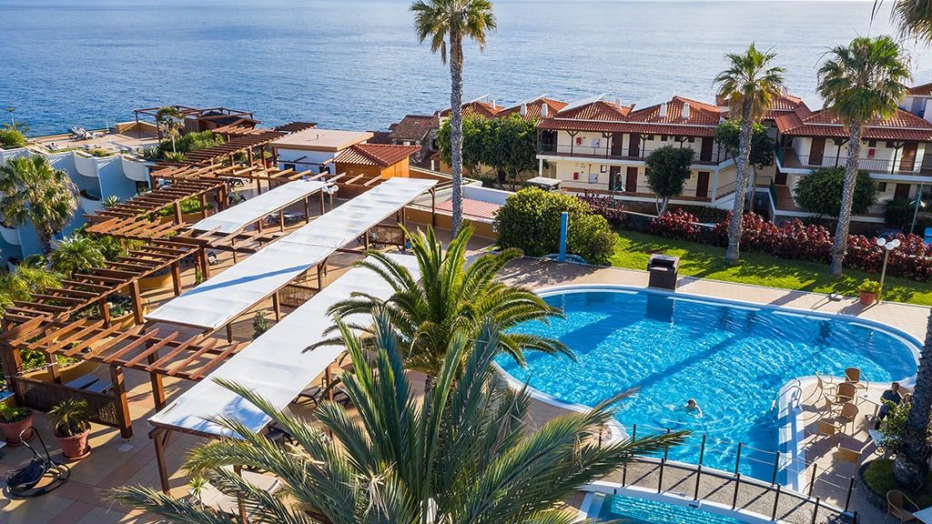 Fitness-Holiday-Sentido-Galoresort-Fitness-Relax-Active-Vacation-in-Madeira-Fitness-Holiday-Sentido-Sport-and-Wellness-Pool-Travelling Athletes-Madeira