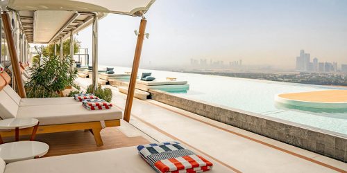 Siro One Zaabeel - Tapasake Pool - Fitness und Erholung mit Reiseathleten - Fitnessurlaub Dubai