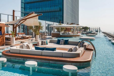 Siro One Zaabeel - Tapasake Pool - Sunbeds - Fitness und Erholung mit Reiseathleten - Fitnessurlaub Dubai.jpg