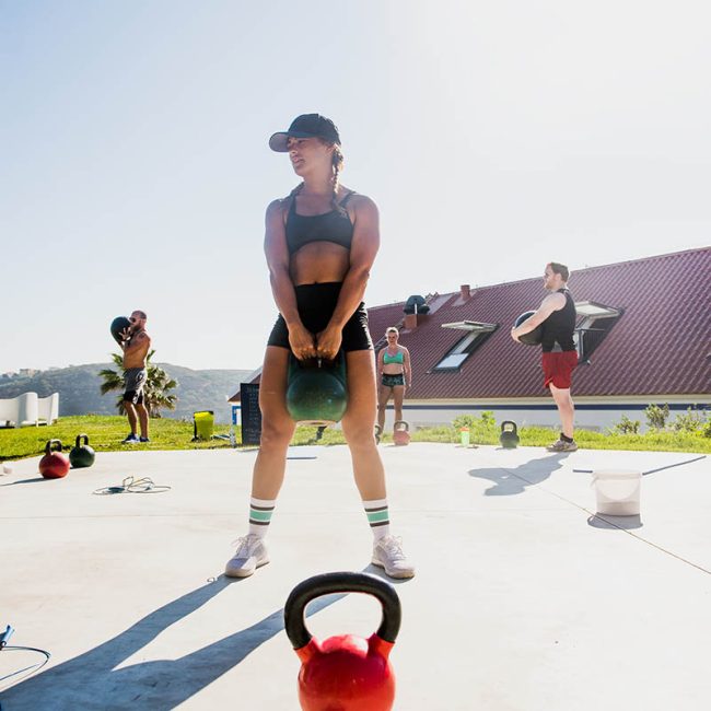 Surfen-Fitness-und-Yoga-in-Portugal-Surfcamp-in-Ericeira-Fitnessreise-Portugal-Fitnessurlaub-für-Reiseathleten-54.jpg