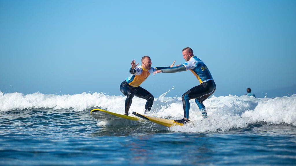 Surfen auf Teneriffa - Fitnessurlaub Kanaren - Fitnessreisen für Reiseathleten