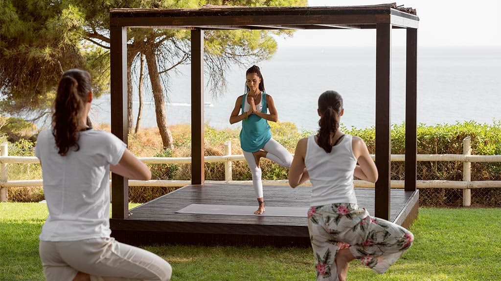 Yoga - Pine Cliffs - Fitnessurlaub Algarve - Portugal - Fitnessreisen für Reiseathleten